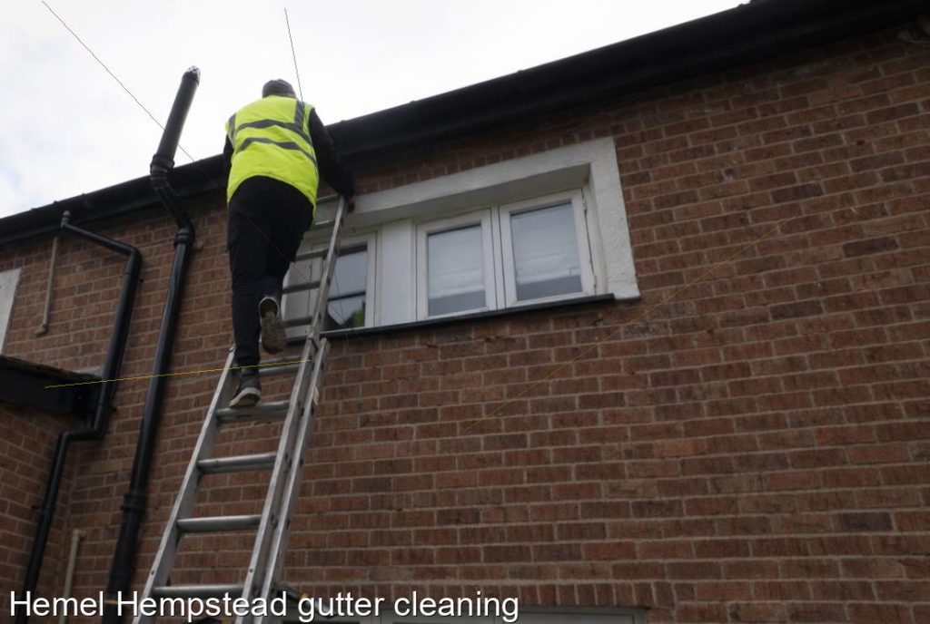 Hemel Hempstead gutter cleaning