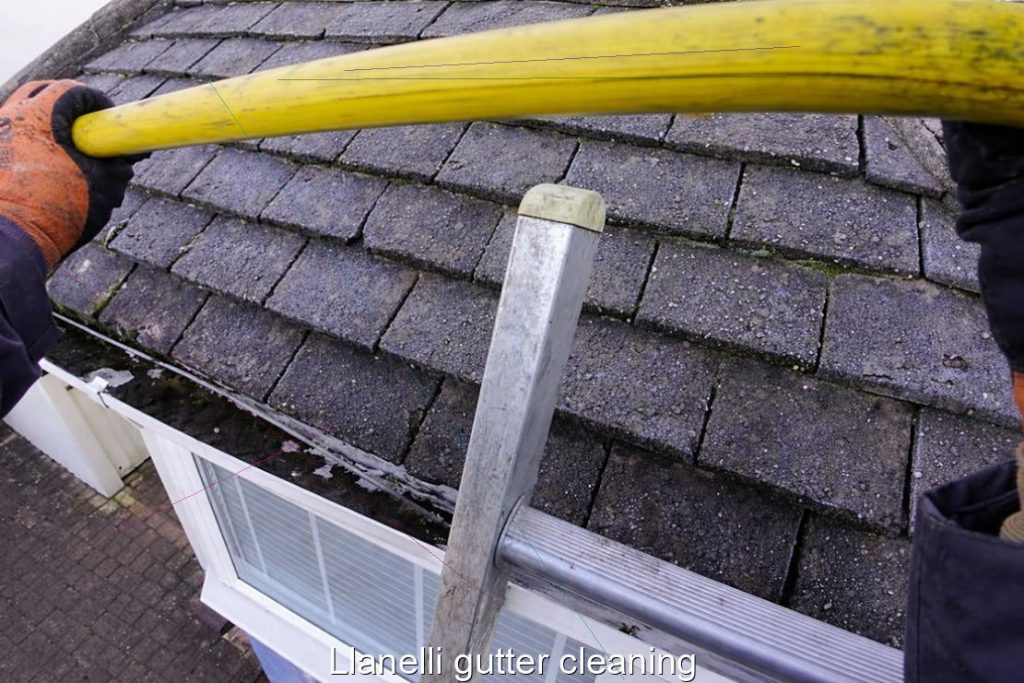 Llanelli gutter cleaning